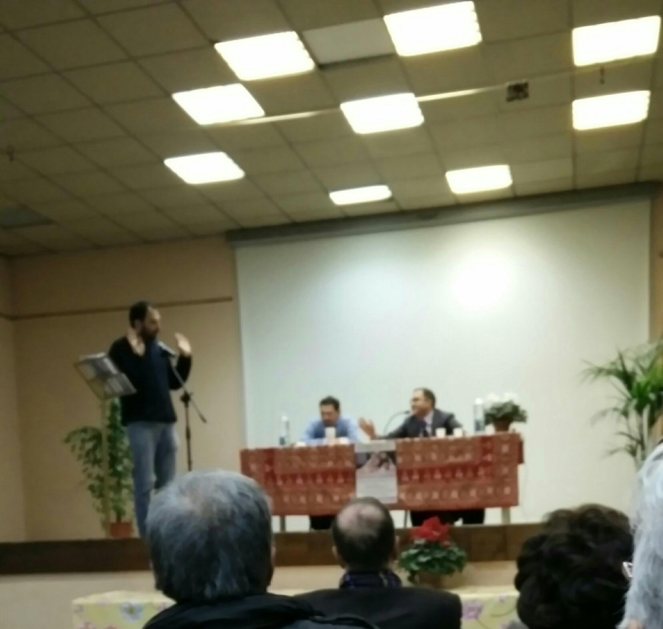 La penna bianca | Fenomenologie dal mondo