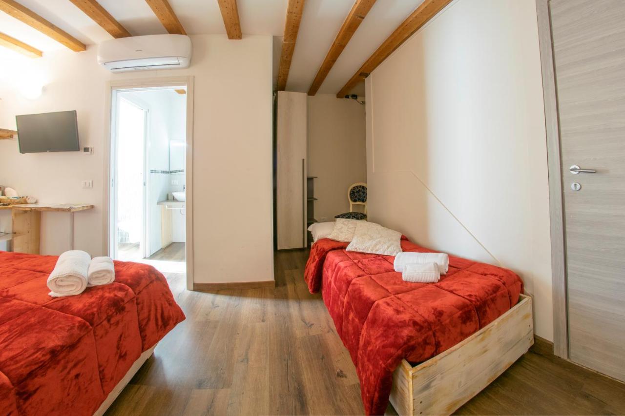 Triple Room Private Bathroom