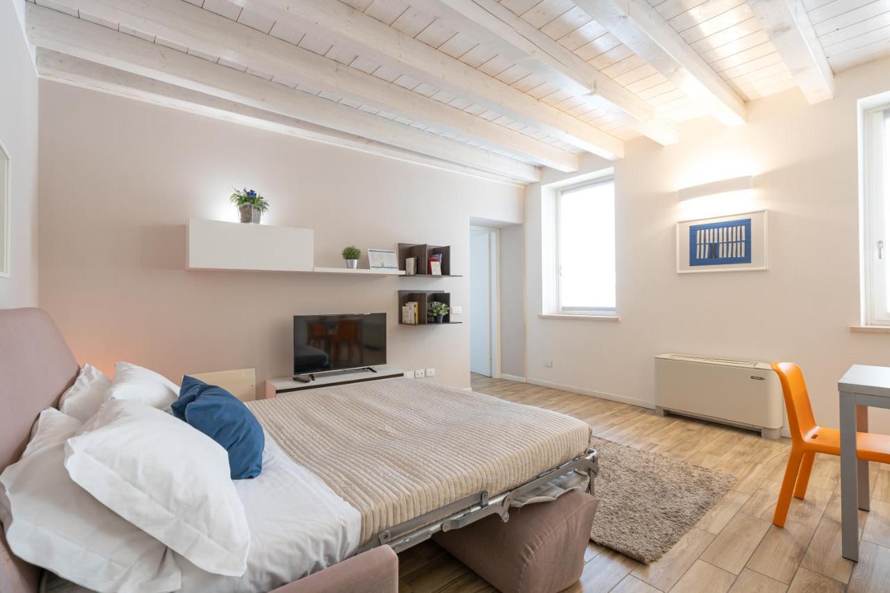 Two-Bedroom Deluxe Apartment Balcony