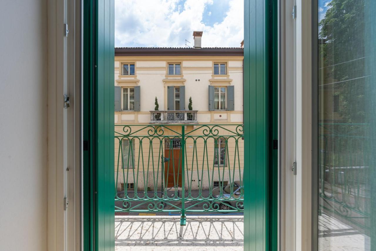 One-Bedroom Apartment Balcony