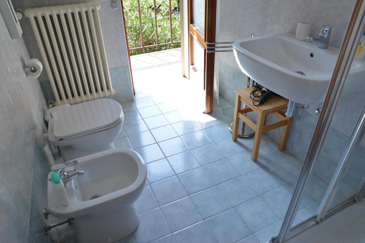 Large Double Room Private Bathroom
