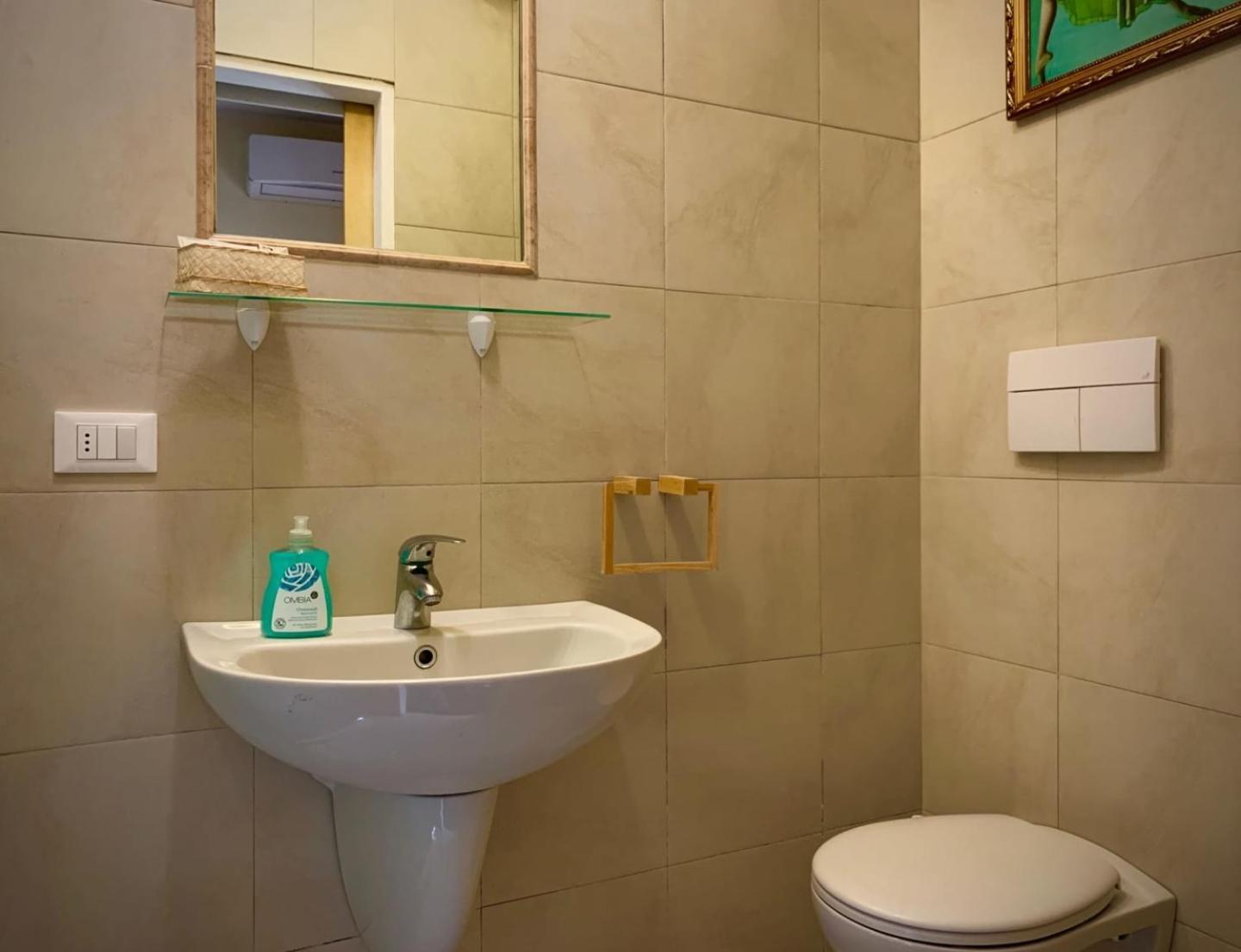 Camera Matrimoniale con Bagno Privato
