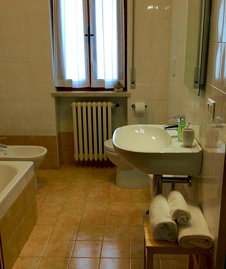 Deluxe Double Room Garden View Private Bathroom