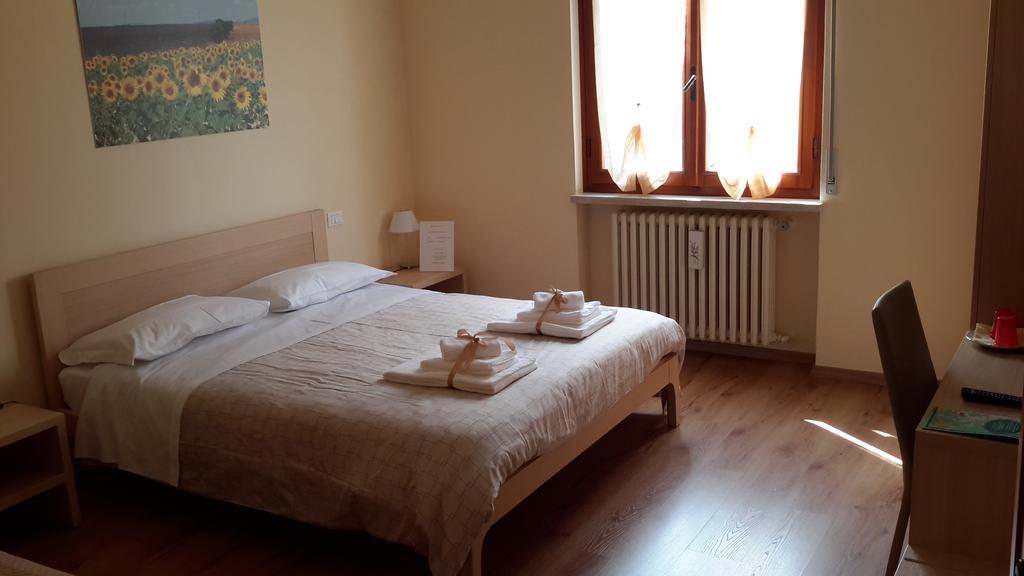 Large Double Room Private Bathroom