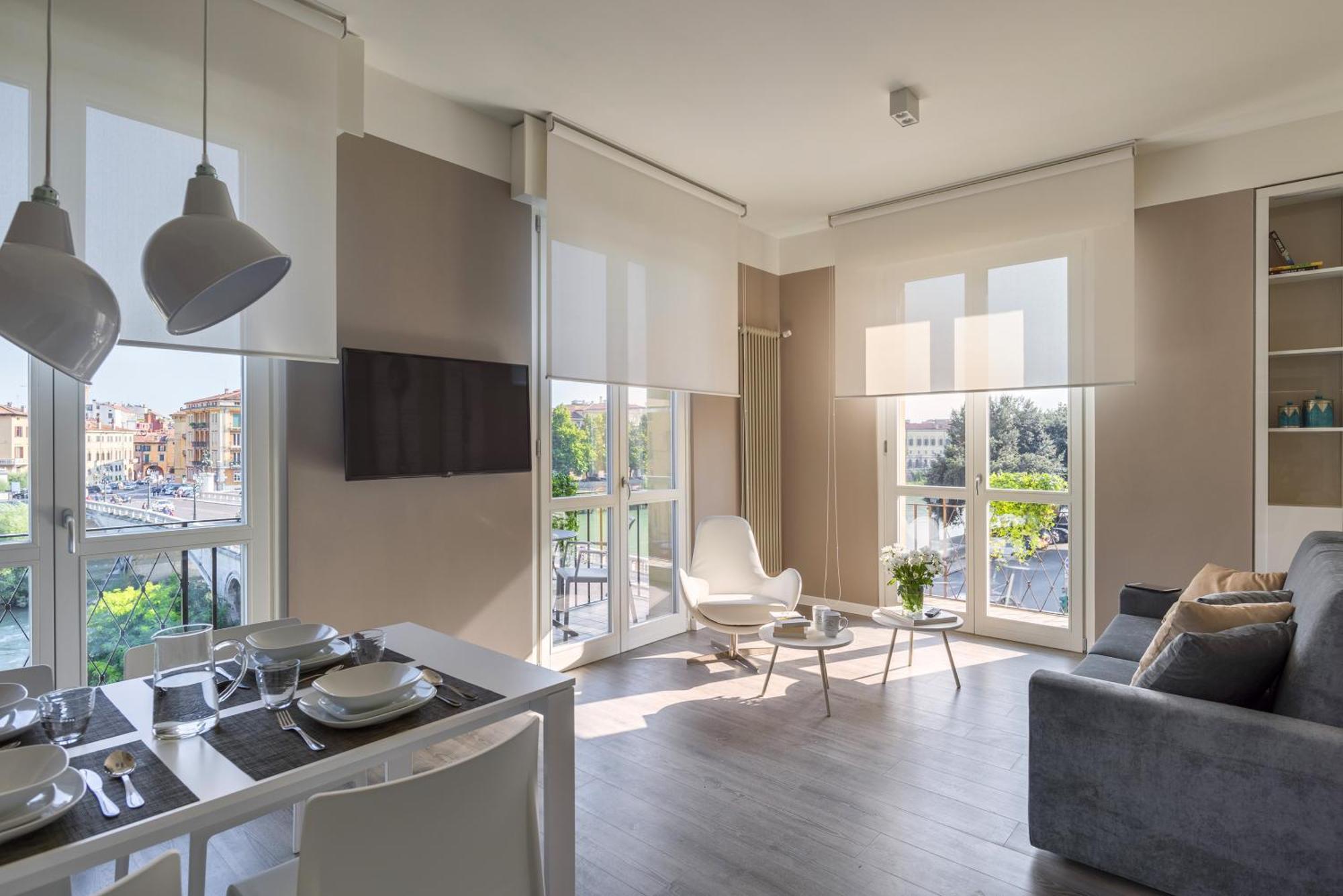 Apartment with Balcony,822869384:JPEG