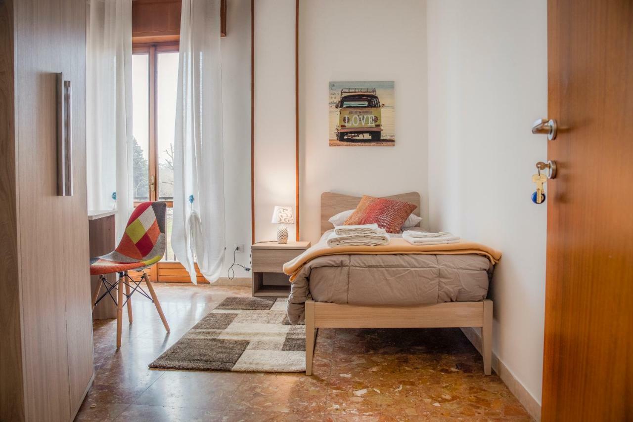 Camera Singola con Bagno in Comune