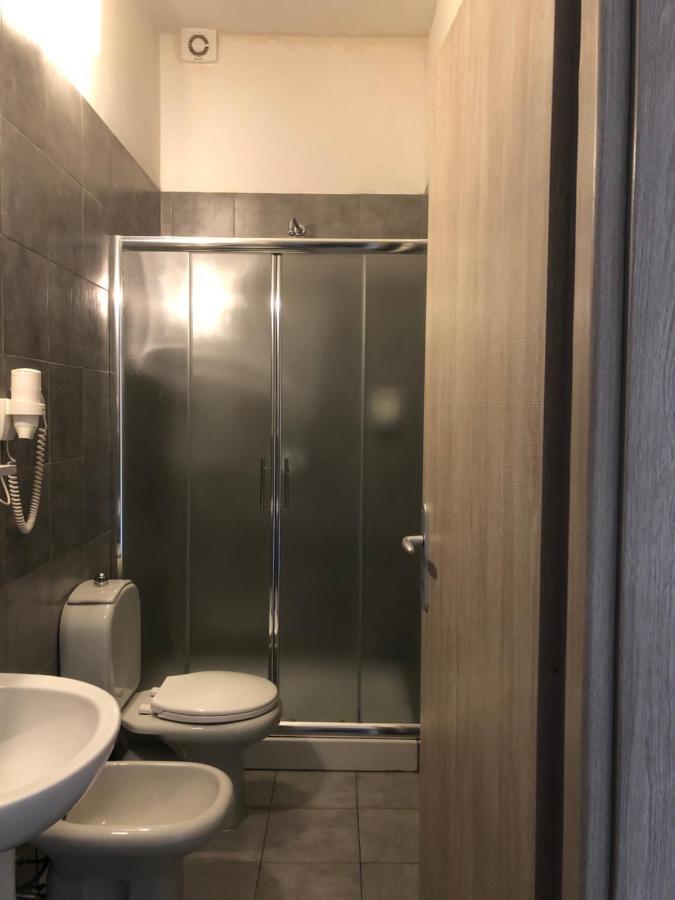 Single Room Private Bathroom