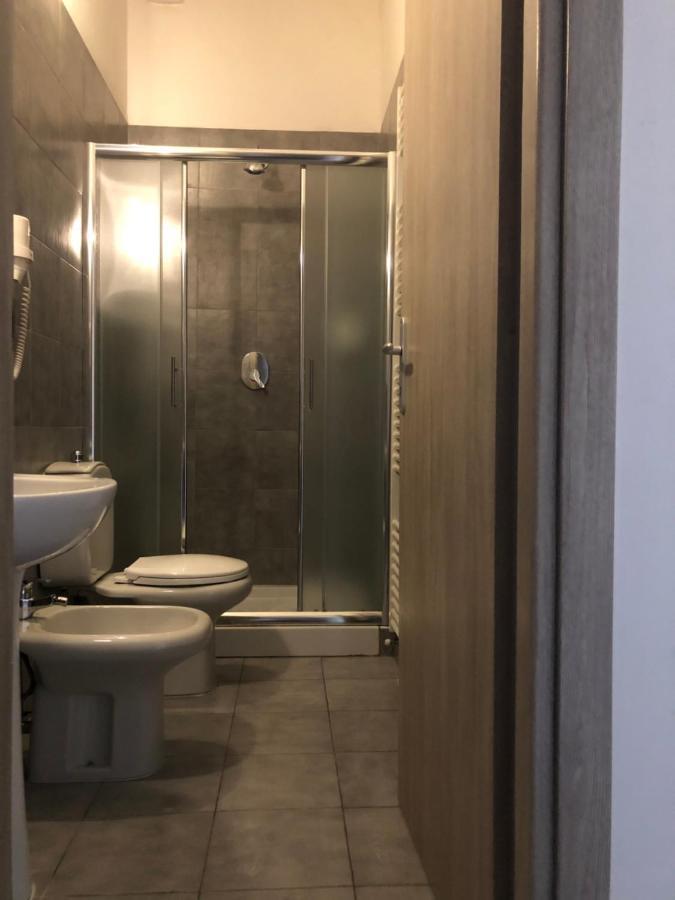 Single Room Private Bathroom