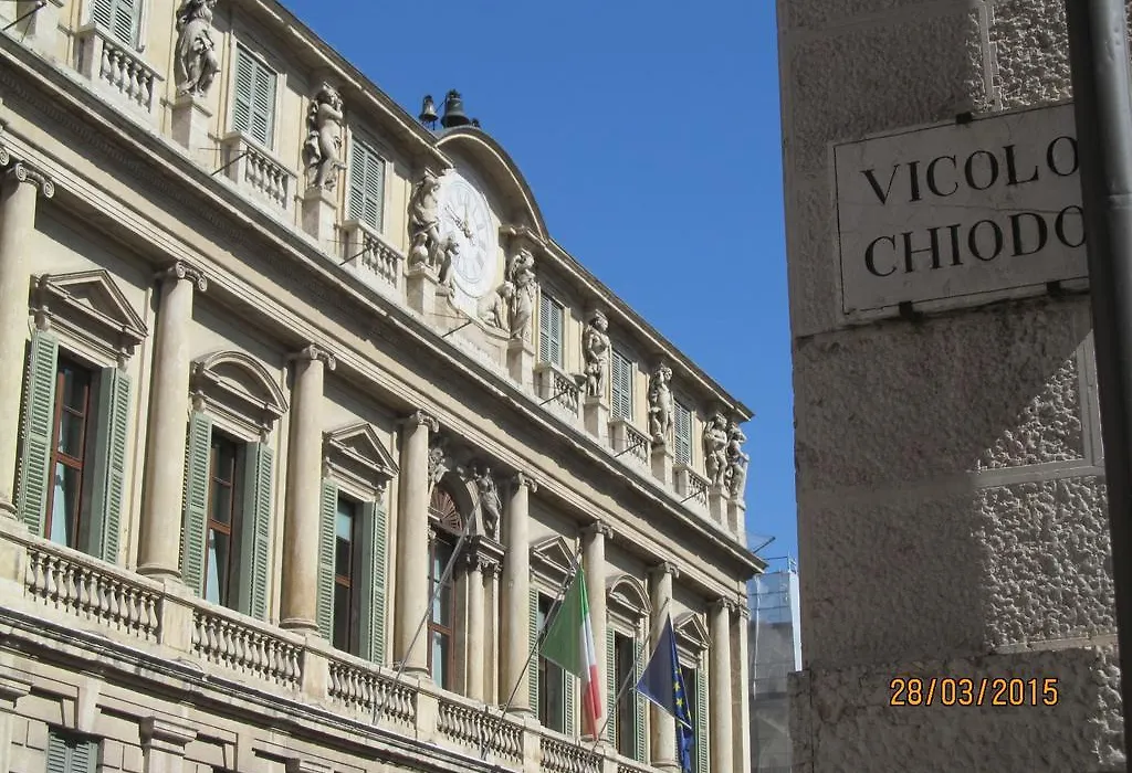 Vicolo Chiodo-1