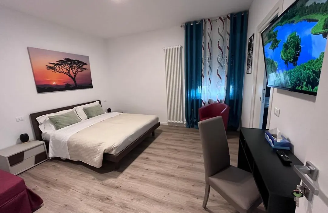 Verona Rooms 109-1