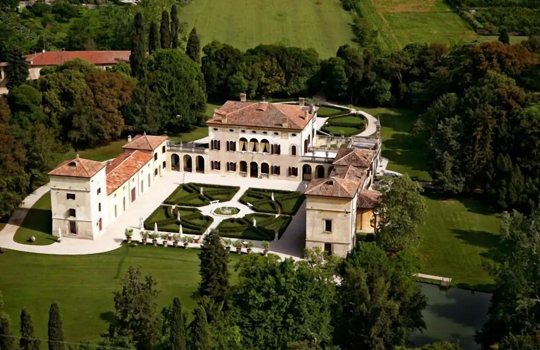 Hotel Villa Giona-1