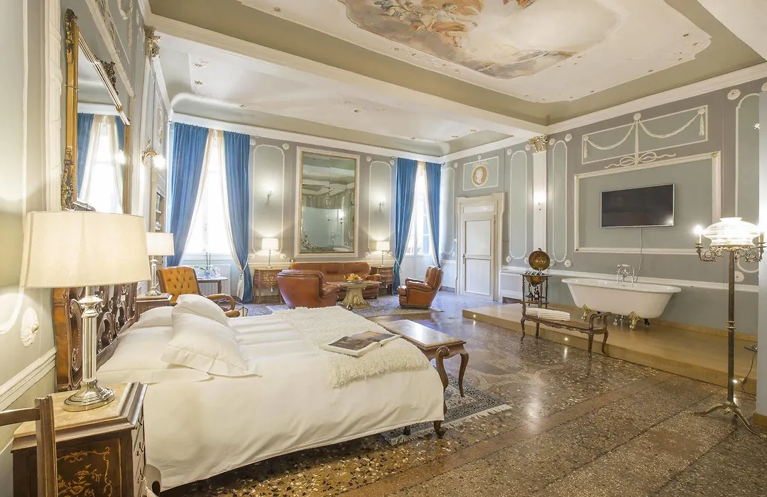 Corte Realdi Luxury Rooms-1