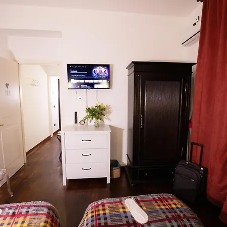 Like Romeo Suites-3