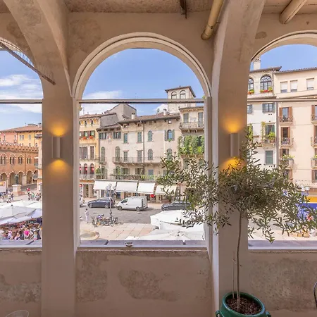 Corte Realdi Suites Piazza Erbe-2