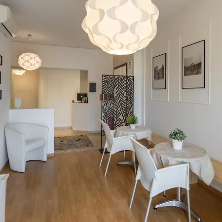 Mariclà Boutique Rooms with Balcony&Free Parking-3