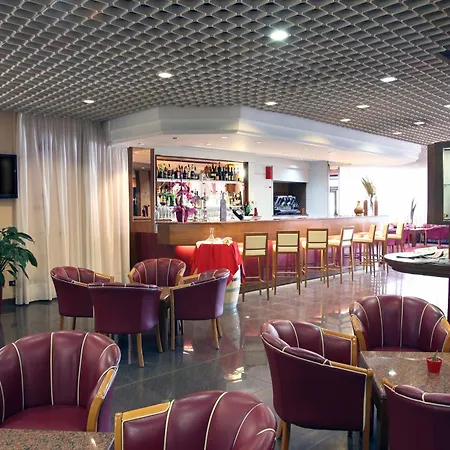 Hotel Maxim-3