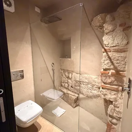 Arena Luxury Suite-3