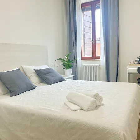 Le Golosine Fiera Rooms-3