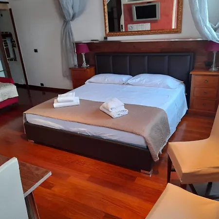 Marconi Rooms Alloggio Segreto-3